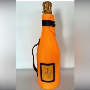 Veuve Clicquot Champagne Bottle Cover cooler ‘Ice Jacket’ zip closure handle NWT
